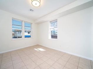 613 Ridge Rd APT 2R, Lyndhurst, NJ 07071