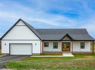 132 Carr Ln, Rickman, TN 38580