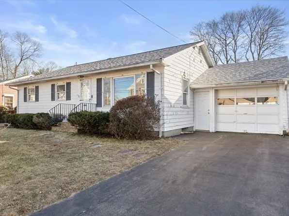 82 Whittenton St, Taunton, MA 02780