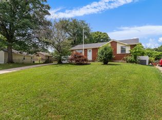 1535 Cherry Tree Dr, Clarksville, TN 37042
