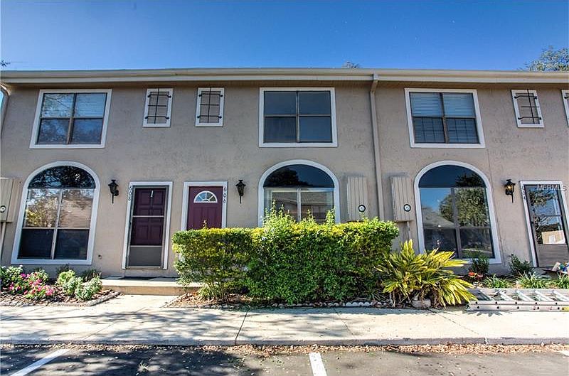 1st image of 606 Casa Park Ct #102