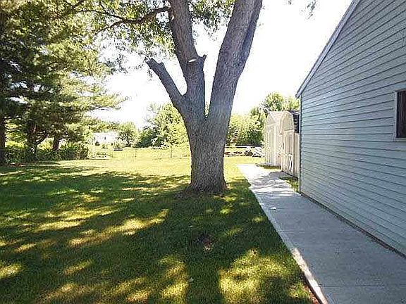 5th image of 7494 Wilfred Dr
