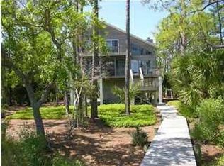 1231 Avocet Ln, Eastpoint, FL 32328