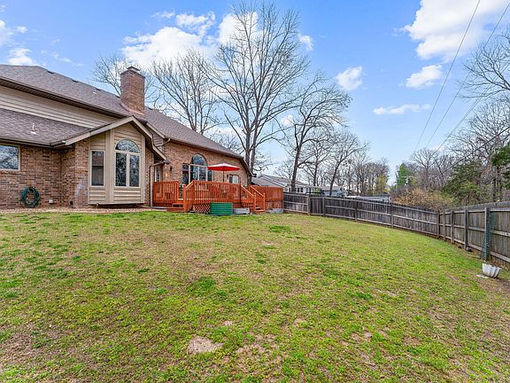 3rd image of 115 Stone Ridge Drive