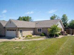 1901 Harris Ln, Xenia, OH 45385