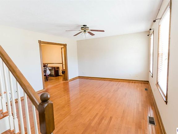 4th image of 623 Princeton Dr