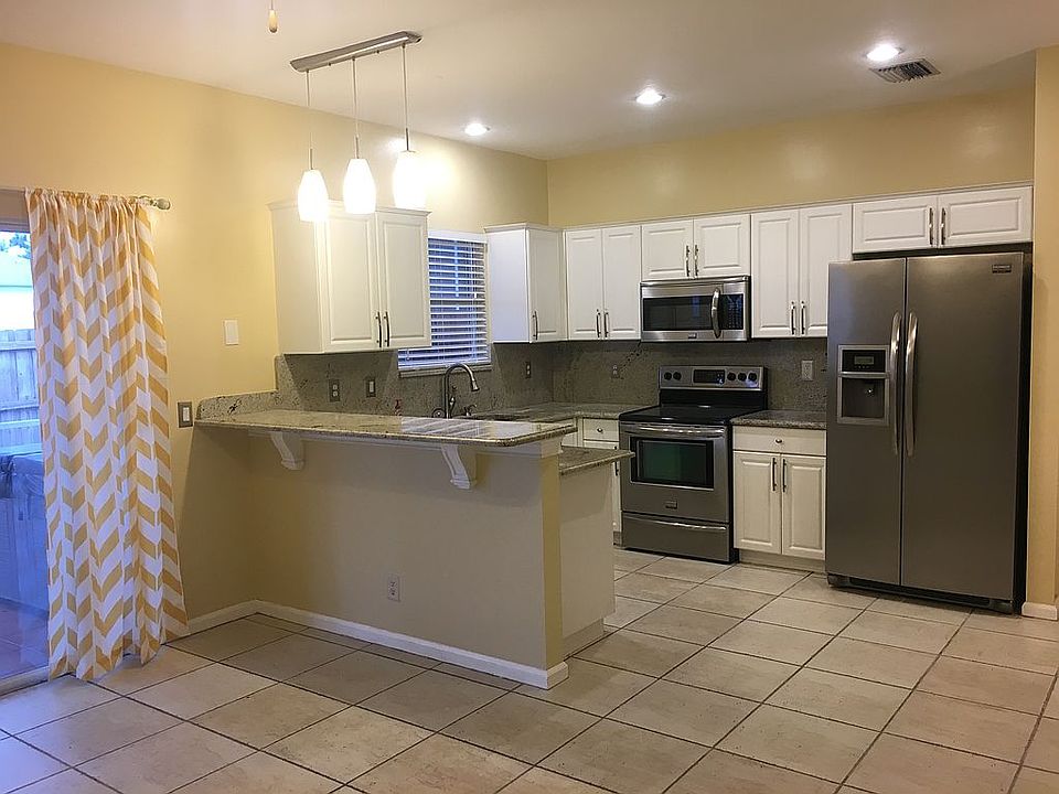 1st image of 228 Leland Ln
