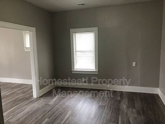 5th image of 1509 NE 19th St