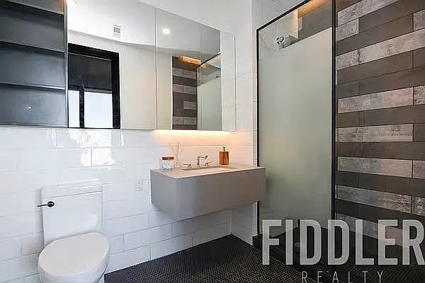 Rented by The KCI Group | media 30