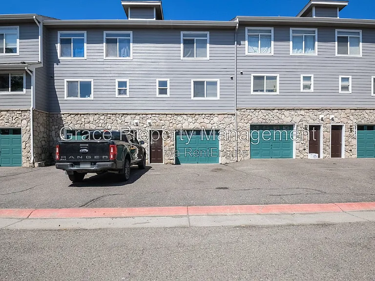 9727 Cherry Ln — Photo 15