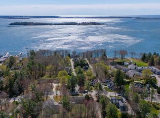 202 Foreside Rd, Falmouth, ME 04105