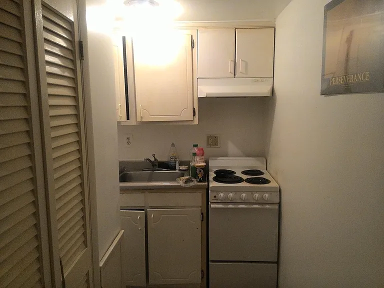 8702 35th Ave #3 — Photo 8