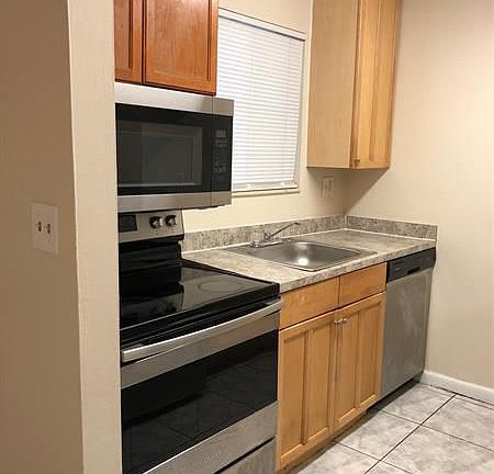 2nd image of 6100 Forest Hill Blvd APT 102