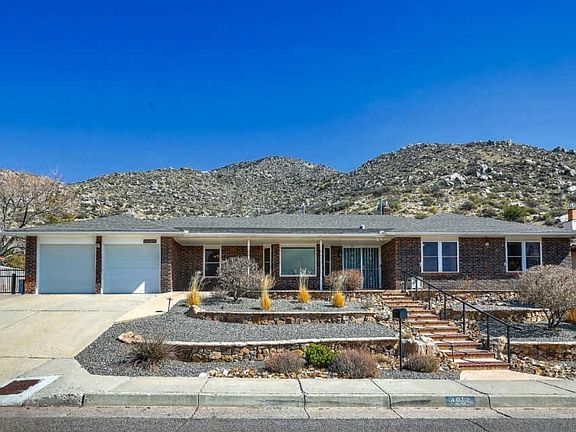 2nd image of 3012 Camino De La Sierra NE