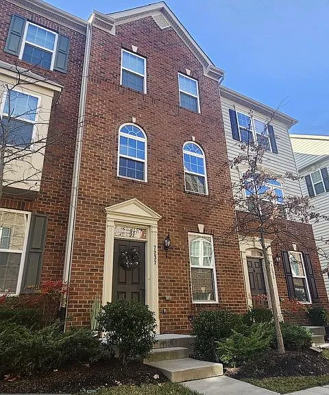 7237 Yesterday Ln — Photo 2