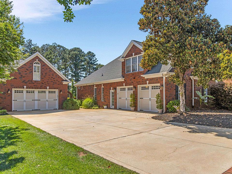 1st image of 704 Tinsberry Ln