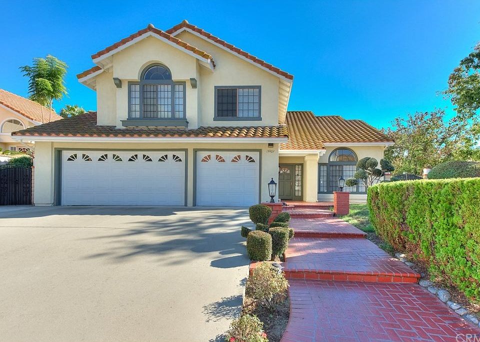 1st image of 24404 Tallyrand Dr
