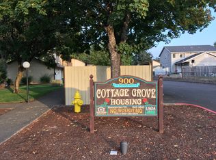 900 N Douglas St #8359, Cottage Grove, OR 97424