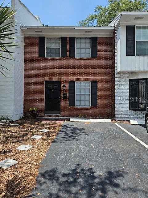1st image of 132 KENWOOD AVENUE