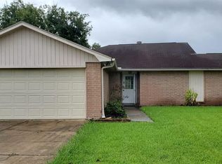 707 Oakdale Dr, Stafford, TX 77477