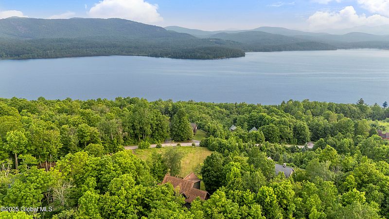 3rd image of 209 Mill Creek Road