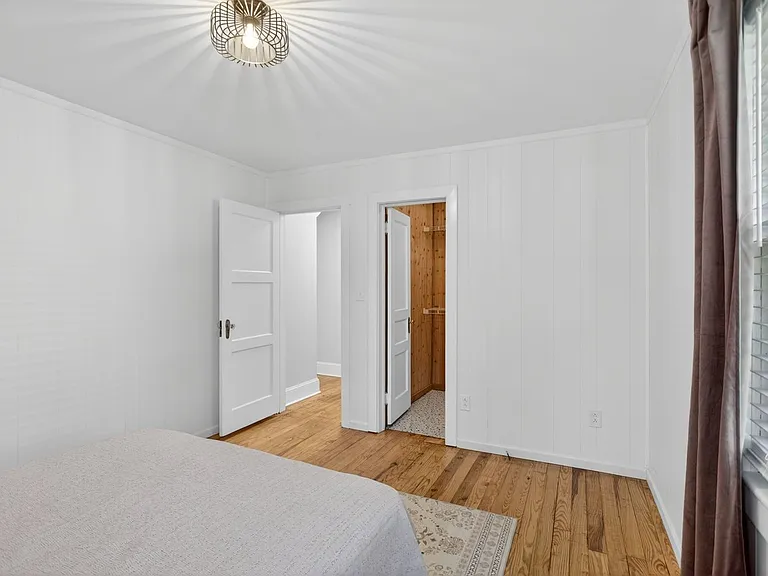 131 S Willow St — Photo 15