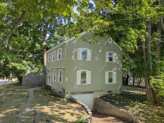 3rd image of 12 Ridgeland Avenue