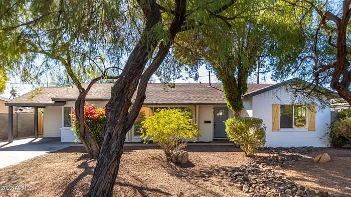 3 bed, 1720 sqft, $2,550 — Photo 1