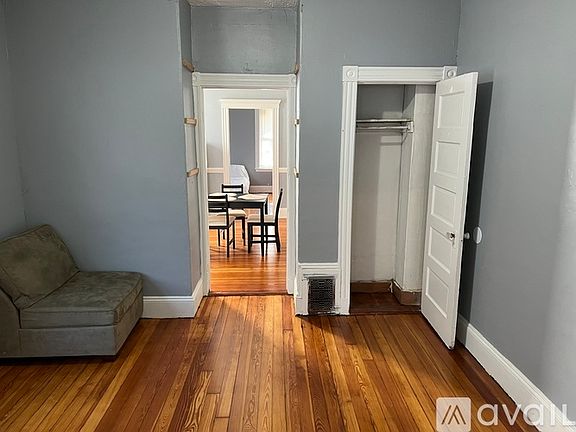 5th image of 421 Geneva Ave Floor 2