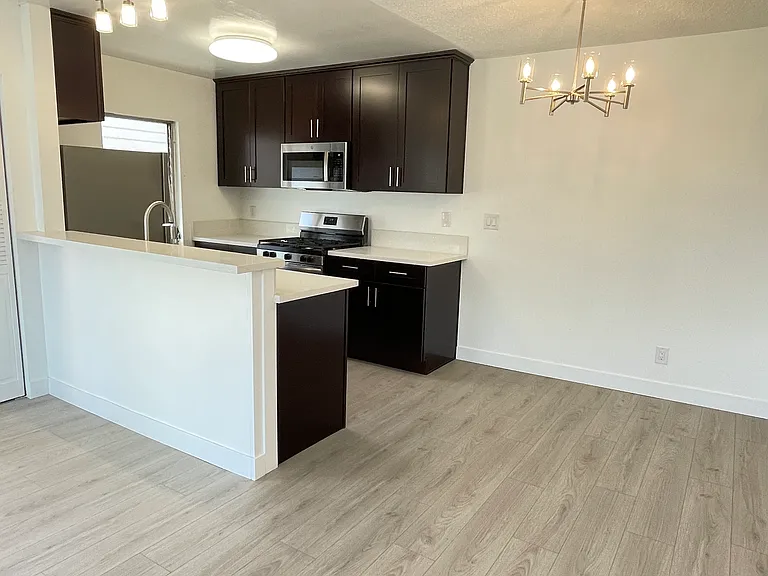 1125 Rexford Dr #12 — Photo 28