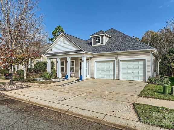 3rd image of 9311 Glenashley Dr