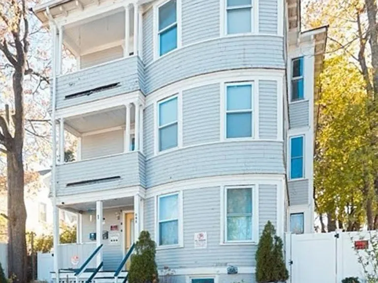 1 Freeland Ter — Photo 4