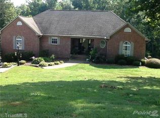 4945 Meadowbrook Dr, Trinity, NC 27370