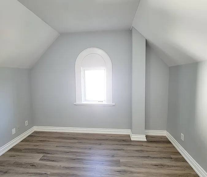 211 Park St — Photo 21