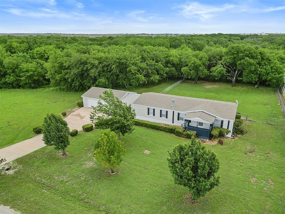 1st image of 14544 Willow Bend Dr W