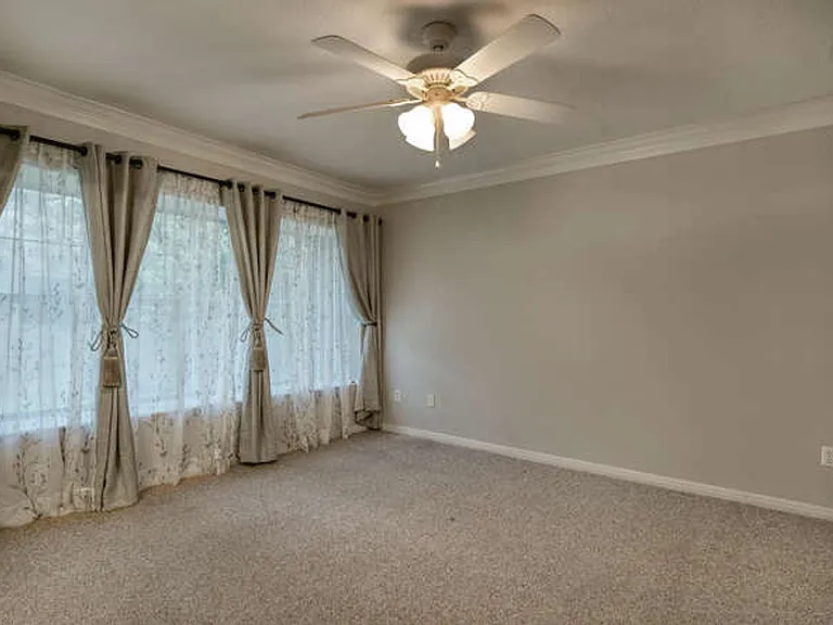 5917 Charles Schreiner Trl — Photo 7