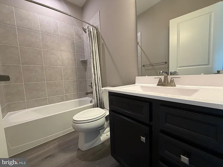 149 Lawndale Dr — Photo 29