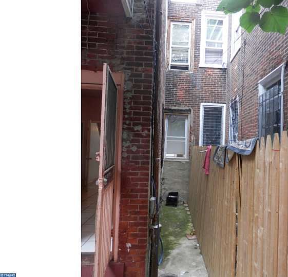 2nd image of 737 E Allegheny Ave
