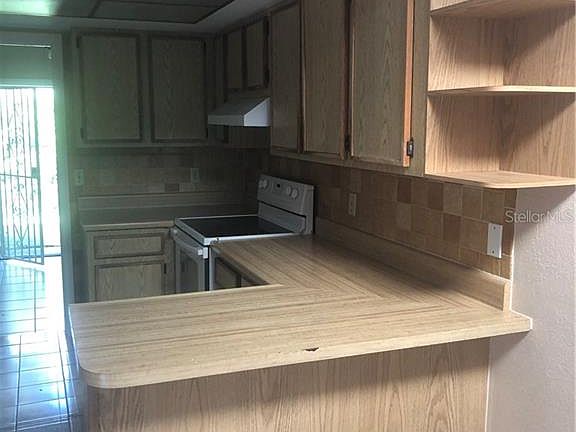 5th image of 12106 Club Woods Dr