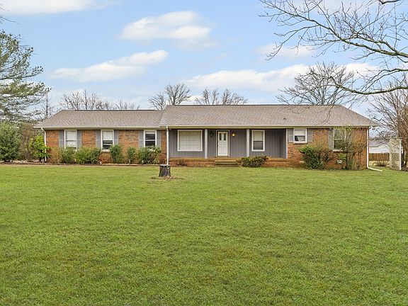 3rd image of 3123 Meadow Ln