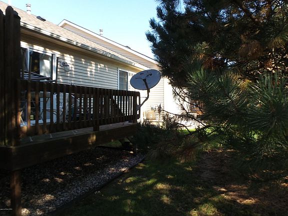 4th image of 1732 Bushwood Ln