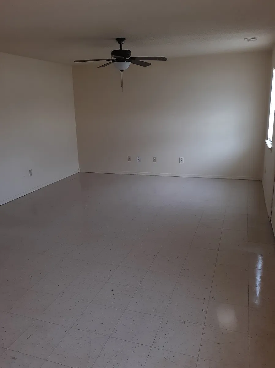 Building Photo - 685 Jill Ln #A