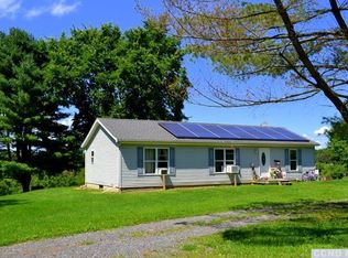 15 Knitt Rd, Hudson, NY 12534