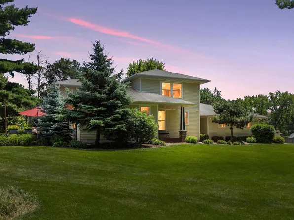 5678 Centerville Rd, Saint Paul, MN 55127