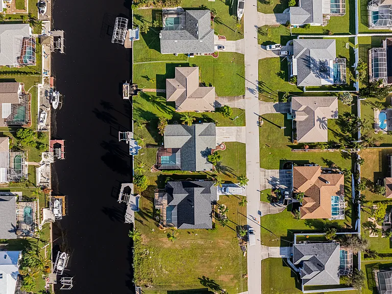 3106 se tenth pl cape coral, fl 33904 -52_02132025