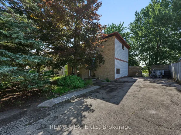 74 Downey Dr, Caledon, ON L7E 2B8