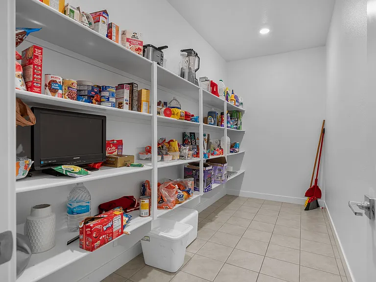 2394 Crater Ave — Photo 15