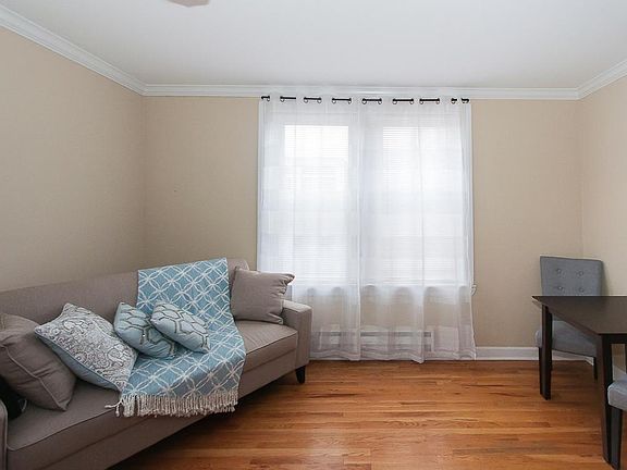 5th image of 828 W Fullerton Ave #Z5ne0bfmy