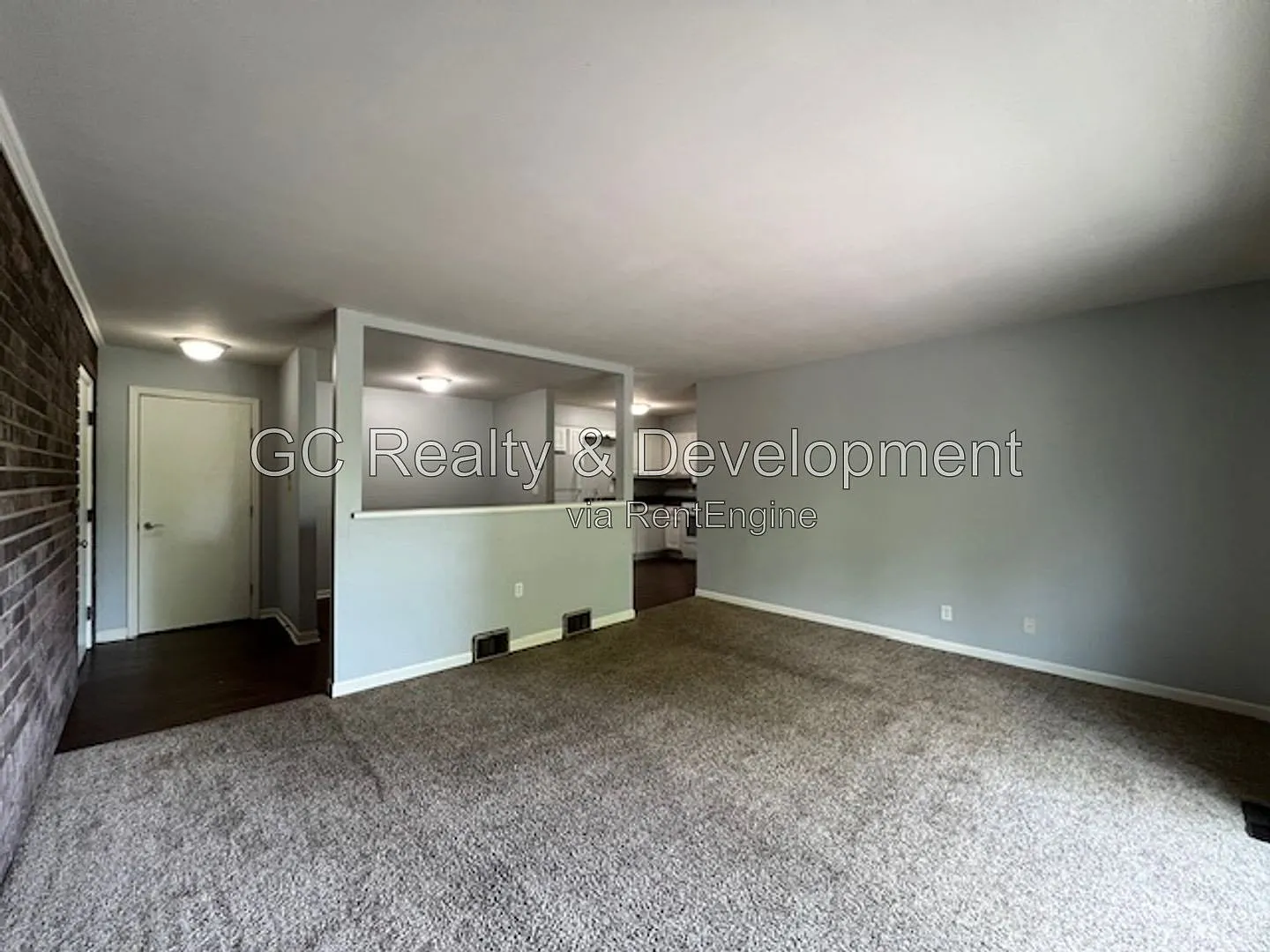 2 bed, 1.0 bath, 902 sqft, $1,750 — Photo 4