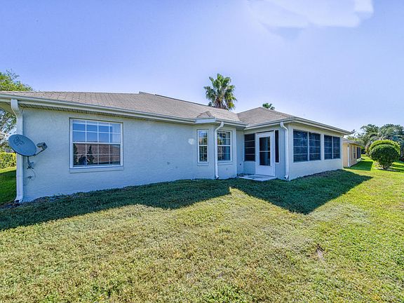 5th image of 17456 SE 112th Ct